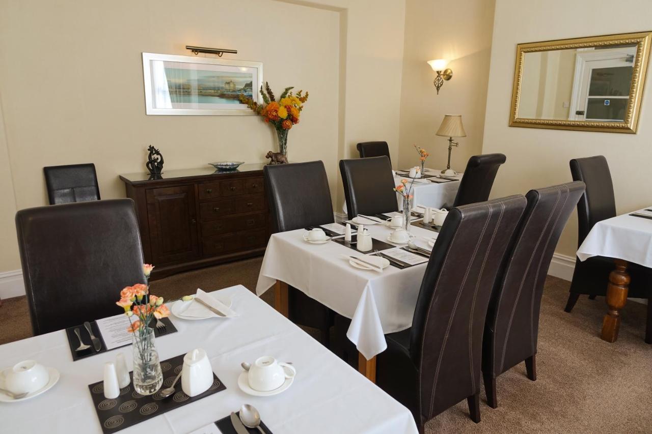 Chilterns Guest House ランディドノー エクステリア 写真